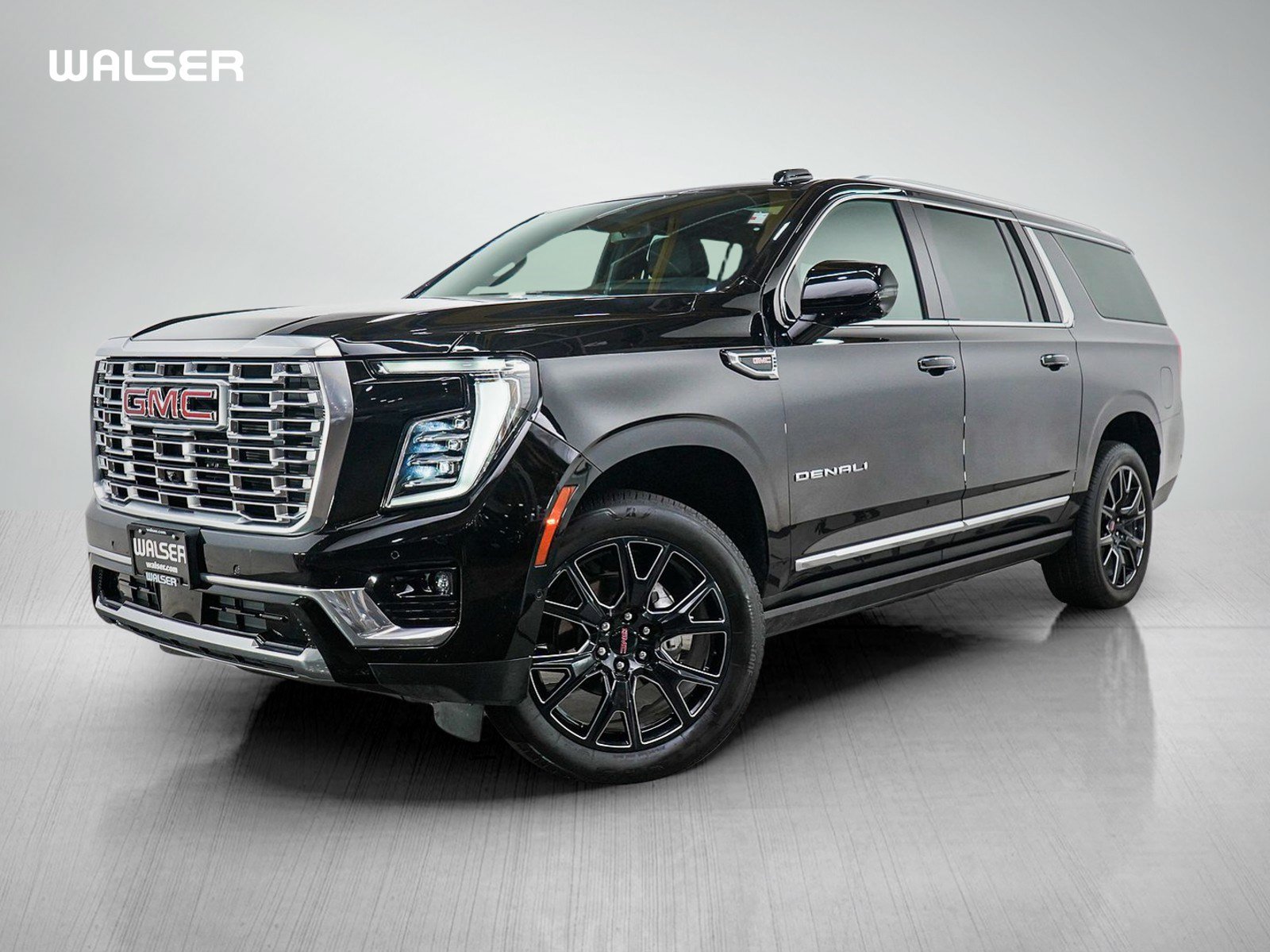 Used 2025 GMC Yukon XL Denali w/ Sun & Power Step Package AWD/4WD image 1