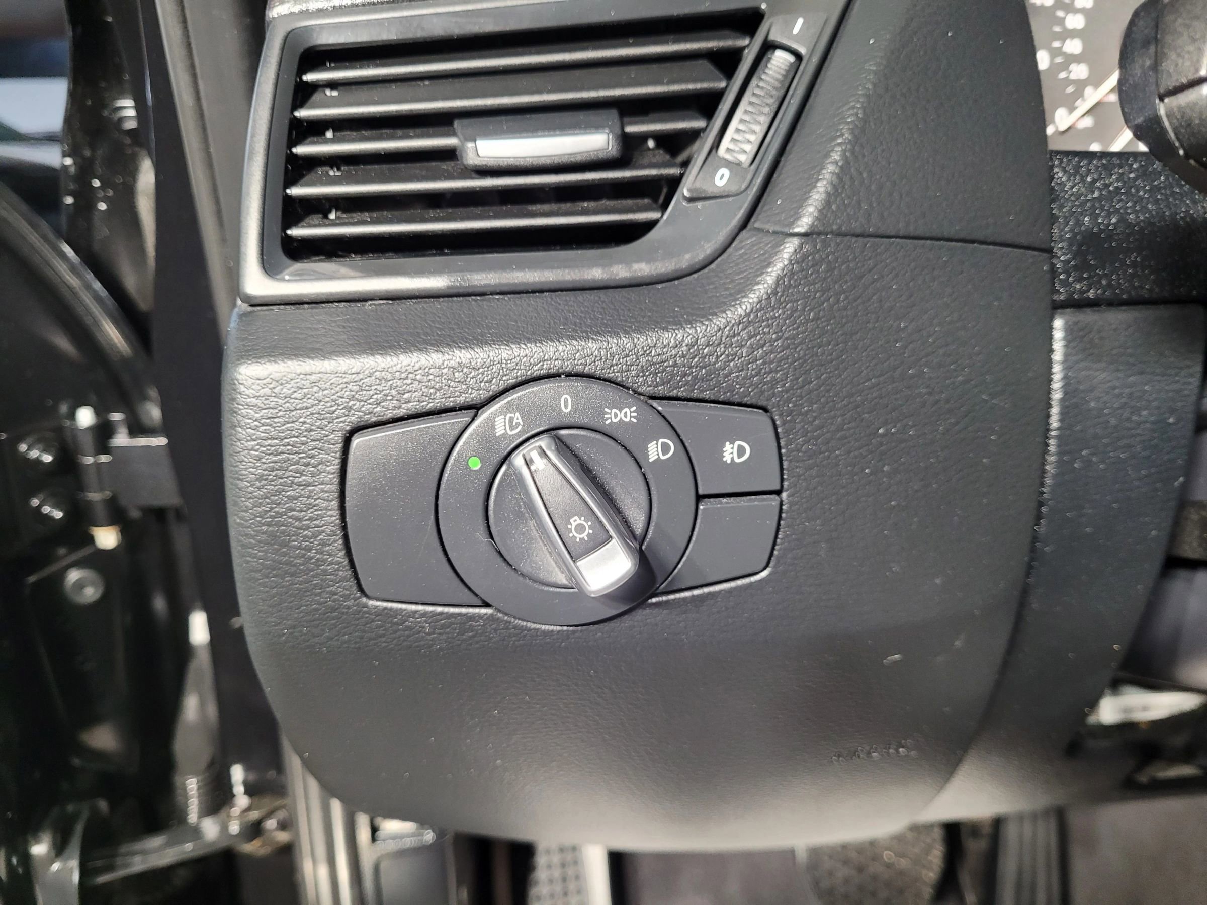 Used 2015 BMW X1 xDrive28i image 34