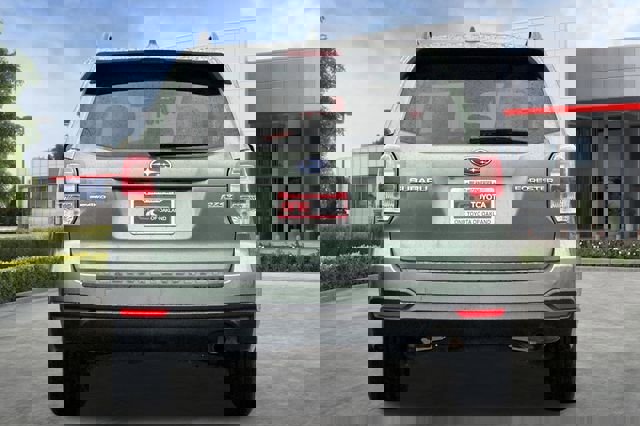 Used 2017 Subaru Forester 2.5i Premium image 5