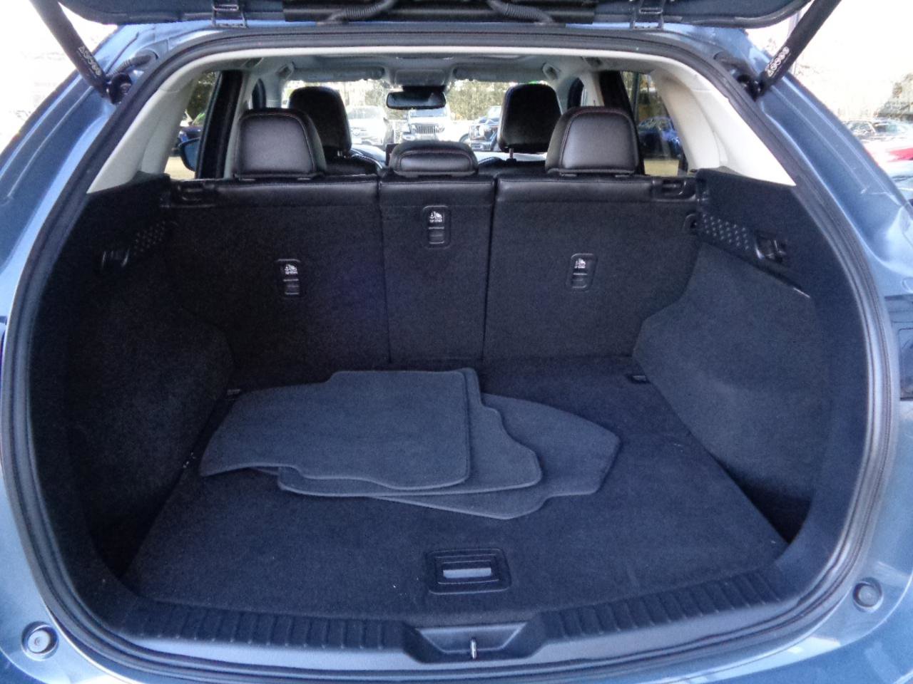 Used 2024 MAZDA CX-5 Carbon Edition image 18