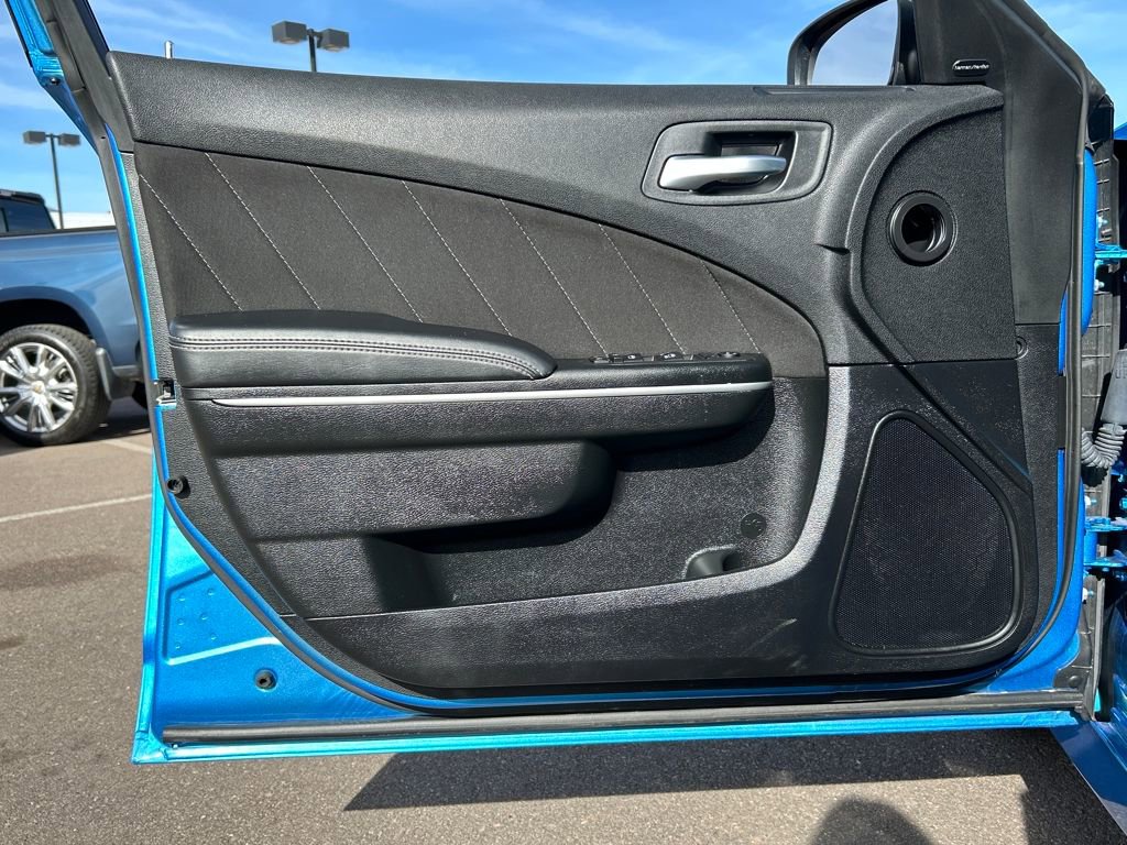 Used 2023 Dodge Charger R/T w/ Harman/Kardon Audio Group image 31