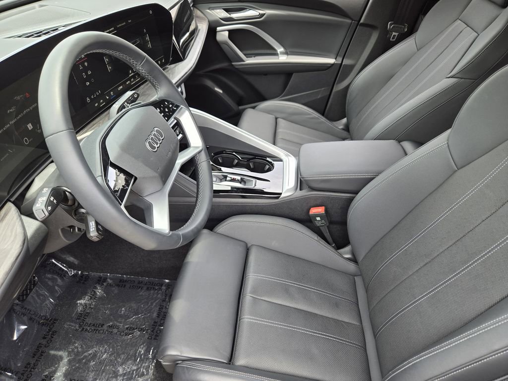 Certified 2025 Audi Q5 Premium Plus w/ Premium Plus AWD/4WD image 17