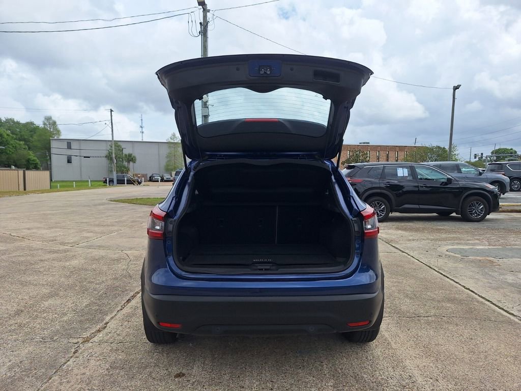 Used 2021 Nissan Rogue Sport SV image 27