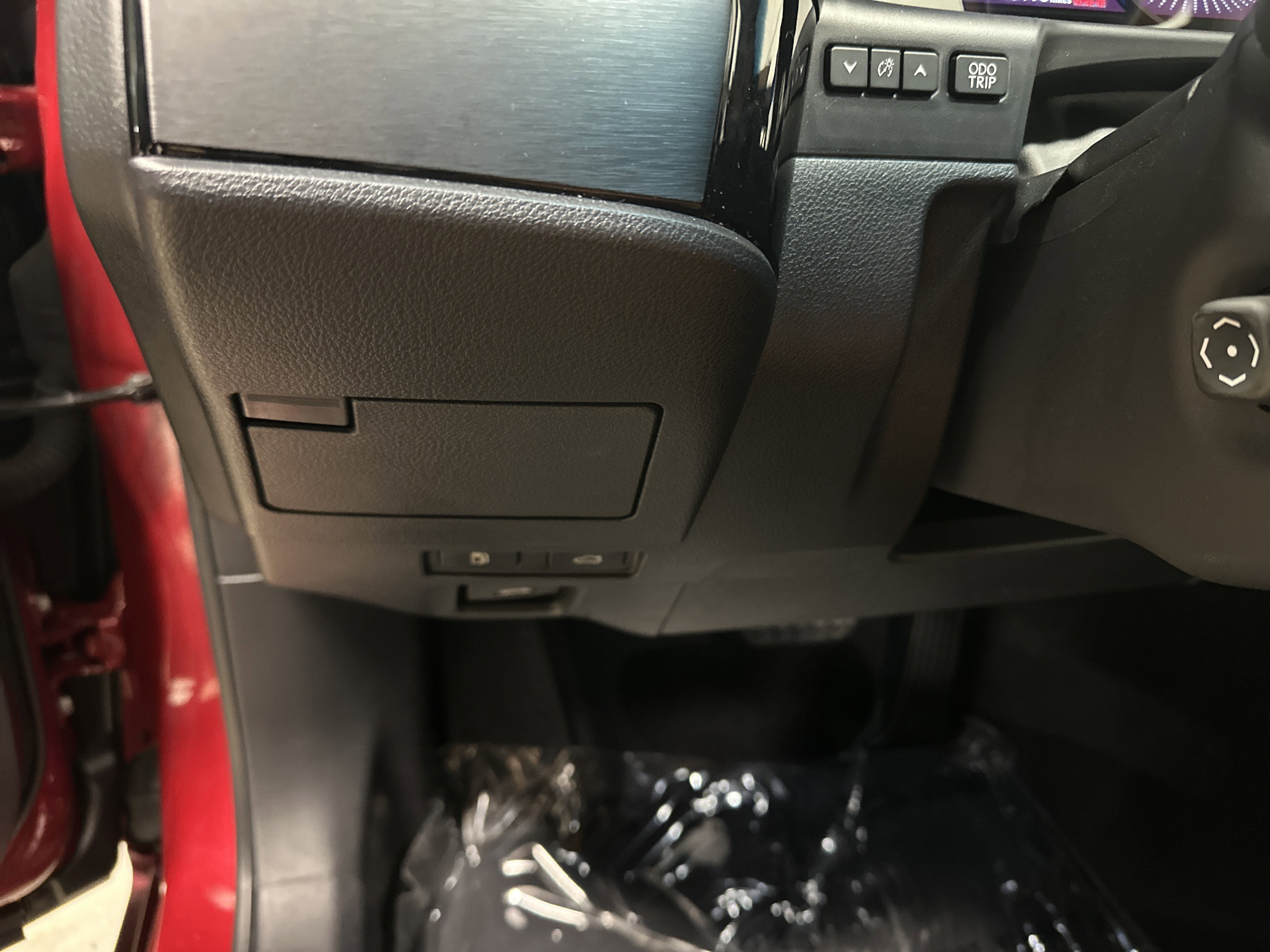 Certified 2023 Lexus ES 350 w/ Premium Package image 37