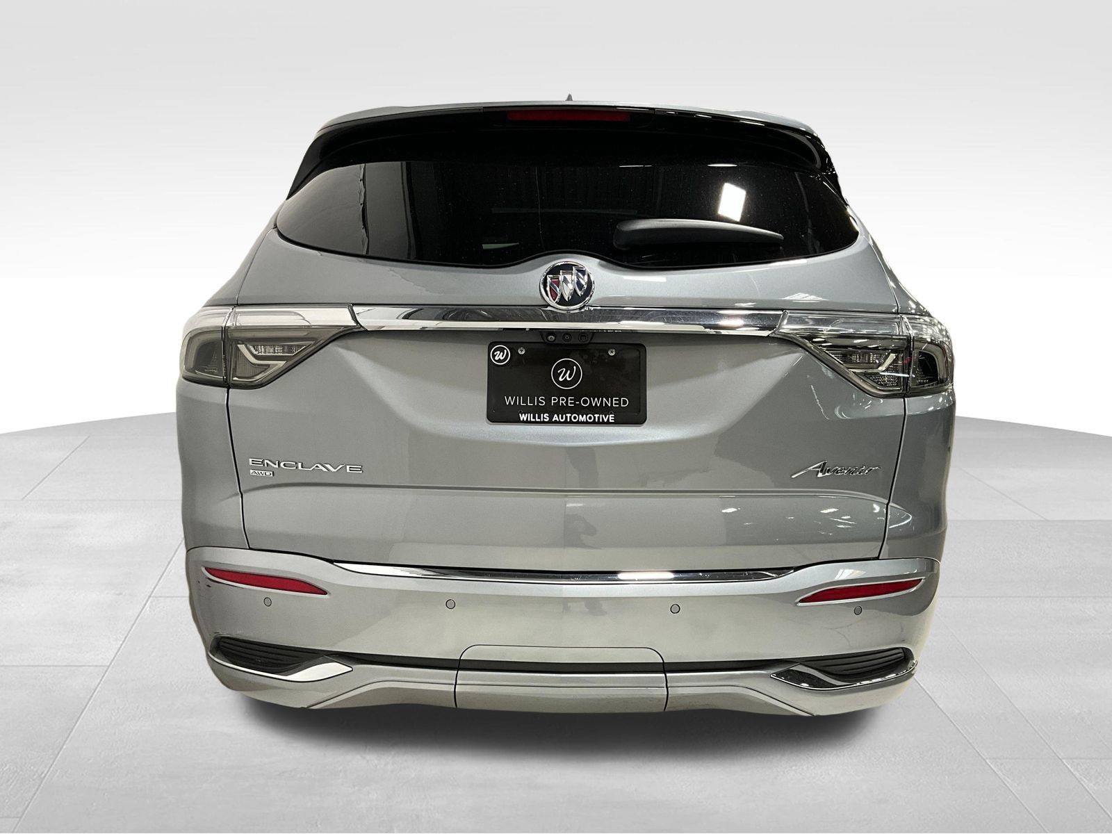 Used 2024 Buick Enclave Avenir w/ Avenir Technology Package AWD/4WD image 6