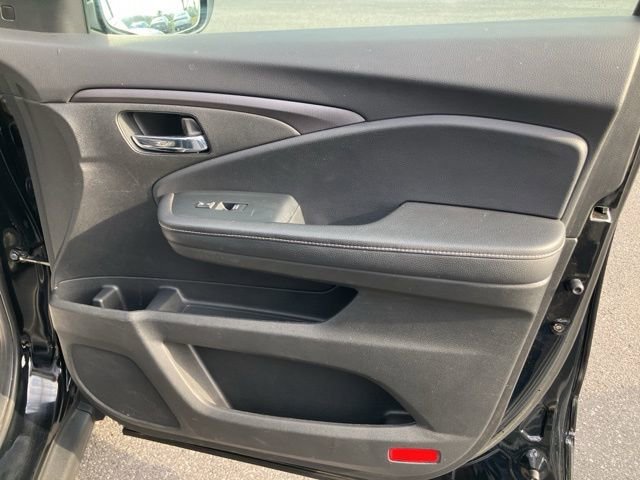 Certified 2023 Honda Ridgeline RTL image 30