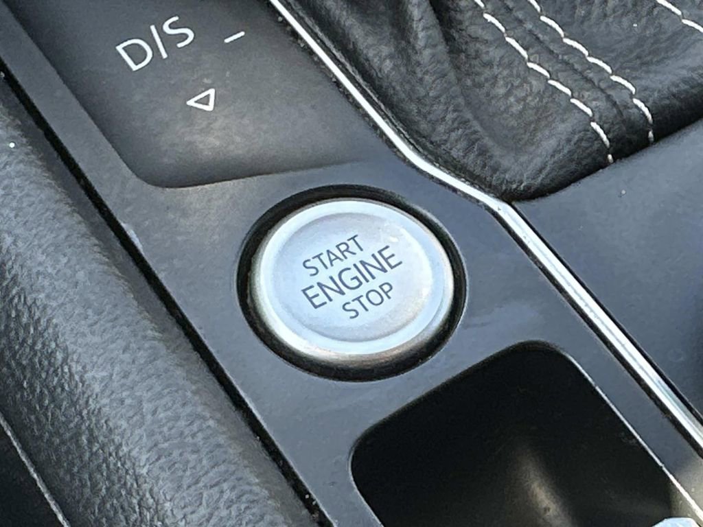 Used 2021 Volkswagen Atlas SEL AWD/4WD image 29