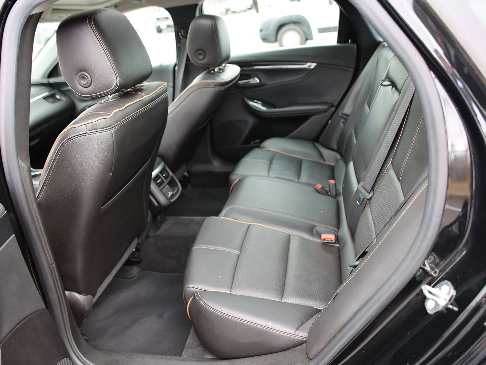 Used 2016 Chevrolet Impala LTZ w/ Enhanced Convenience Package image 20