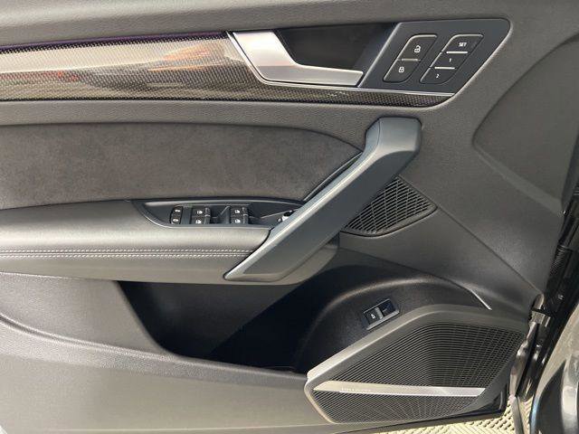 Used 2023 Audi SQ5 Prestige w/ Prestige Package image 8