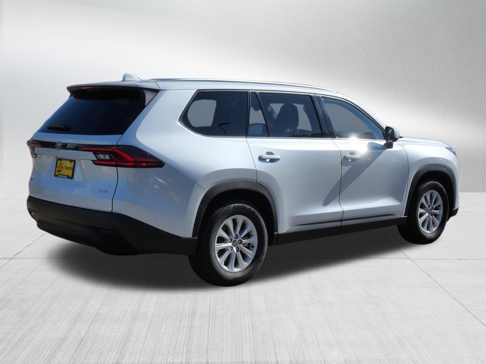 Certified 2025 Toyota Grand Highlander AWD image 8