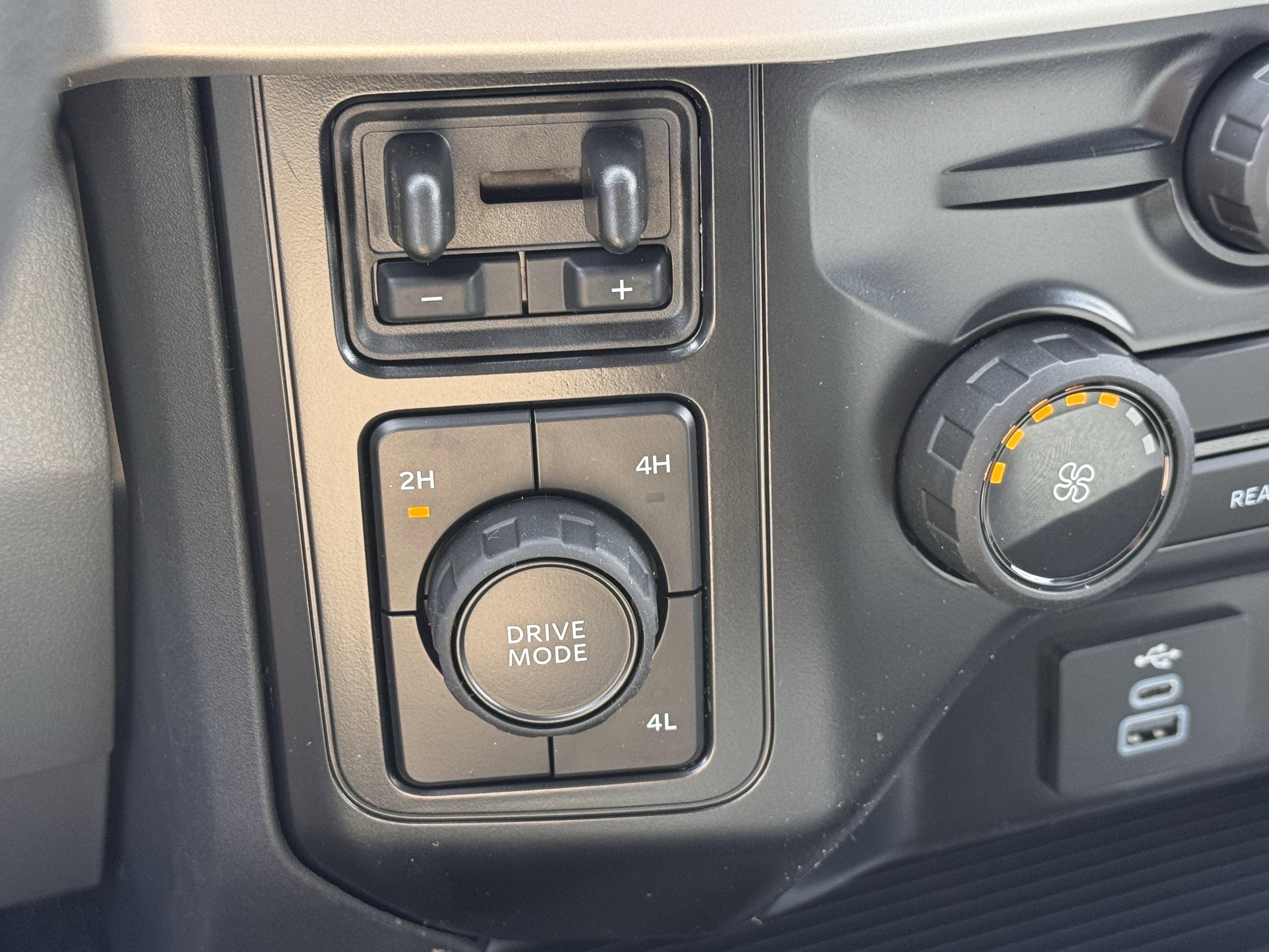 New 2026 Ford F450 XL w/ XL Driver Assist Package image 18