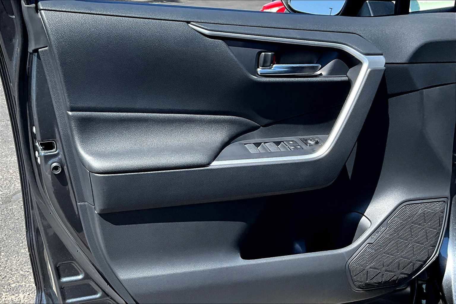 Certified 2025 Toyota RAV4 SE image 18