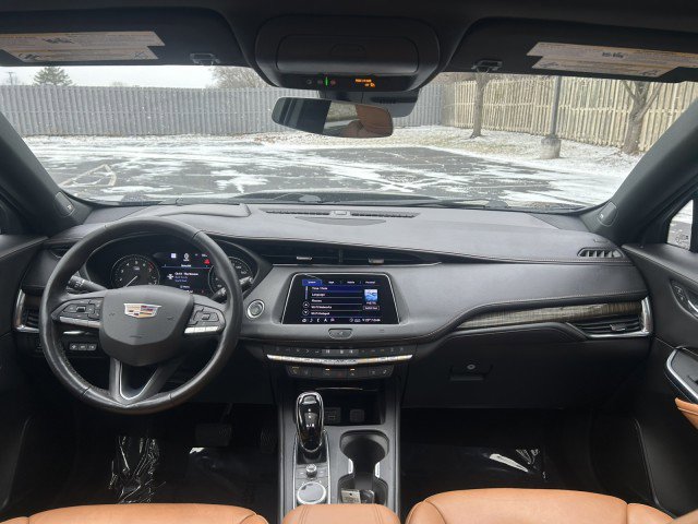 Used 2020 Cadillac XT4 Premium Luxury image 9