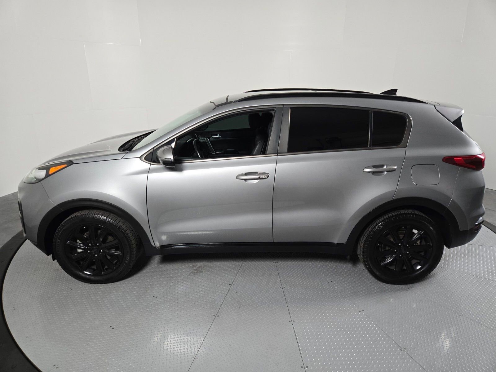 Used 2022 Kia Sportage Nightfall Edition w/ Nighfall AWD Premium Package image 32