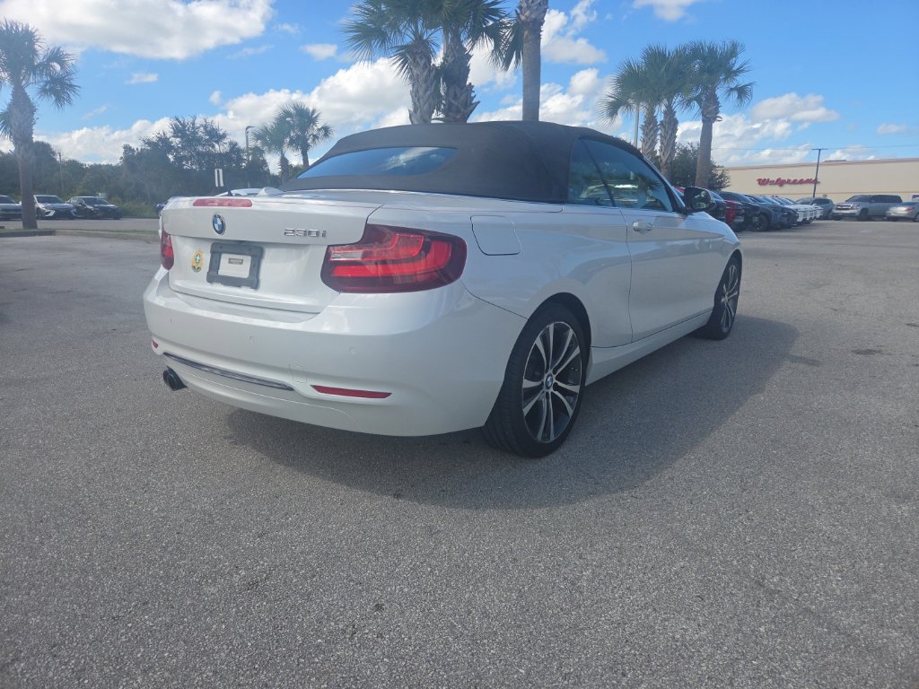 Used 2017 BMW 230i Convertible RWD image 2