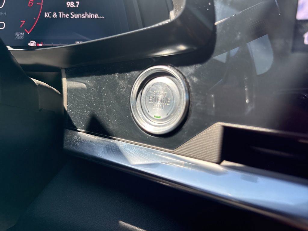 Used 2022 Chevrolet Corvette Stingray Preferred Cpe w/ Z51 Performance Package image 19