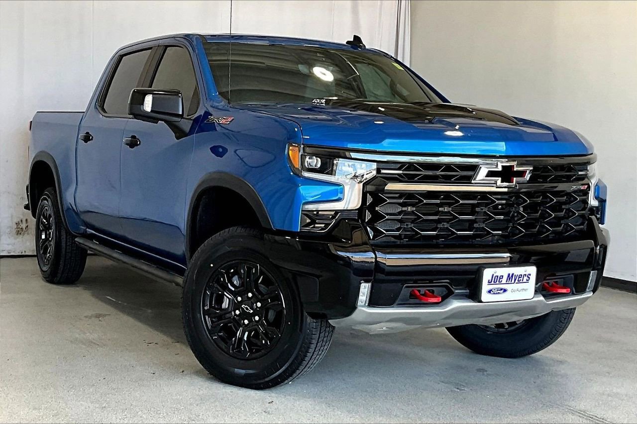 Used 2022 Chevrolet Silverado 1500 ZR2 w/ Technology Package AWD/4WD image 34