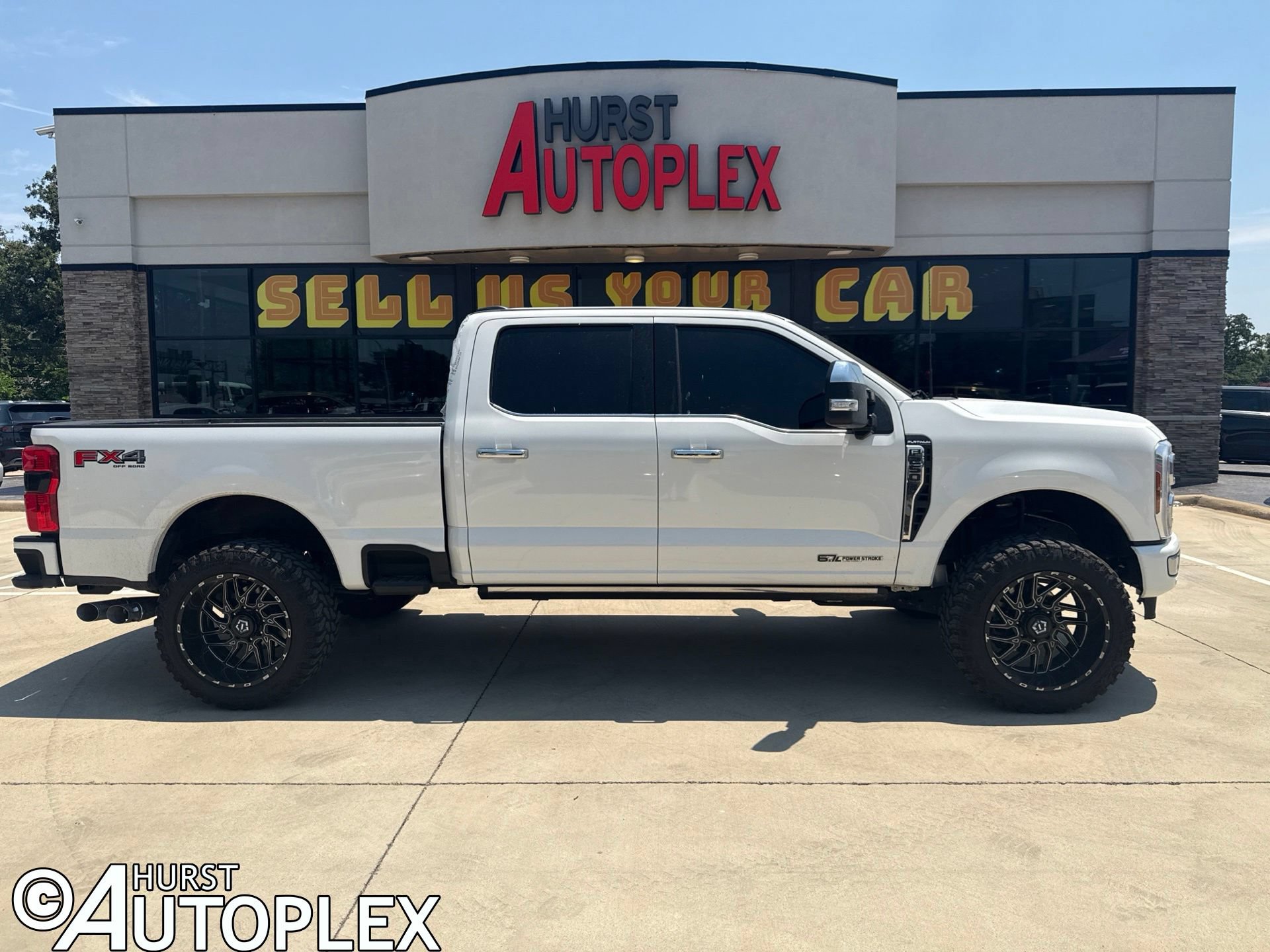 Used 2024 Ford F250 Platinum w/ FX4 Off-Road Package AWD/4WD video 1