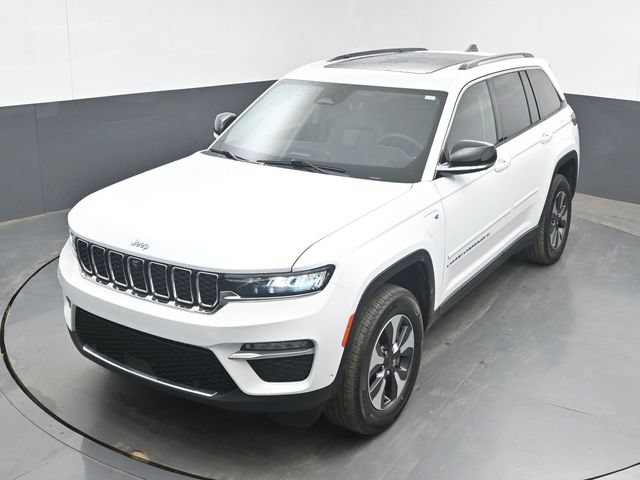 Used 2022 Jeep Grand Cherokee Limited 4xe w/ Luxury Tech Group II AWD/4WD image 15