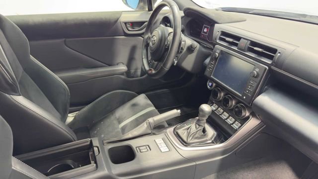 Used 2022 Toyota GR86 Premium image 12