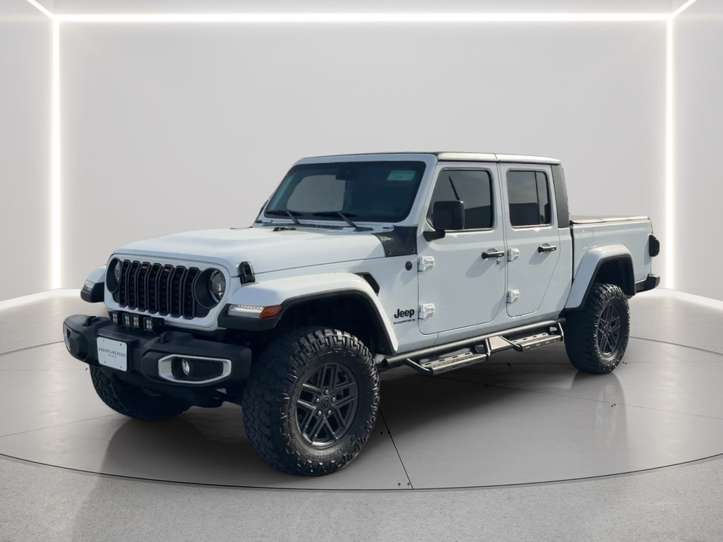 Used 2024 Jeep Gladiator Sport AWD/4WD image 1