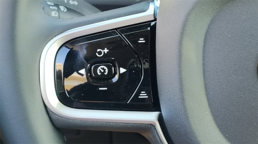 New 2026 Volvo XC90 B6 Ultra image 14