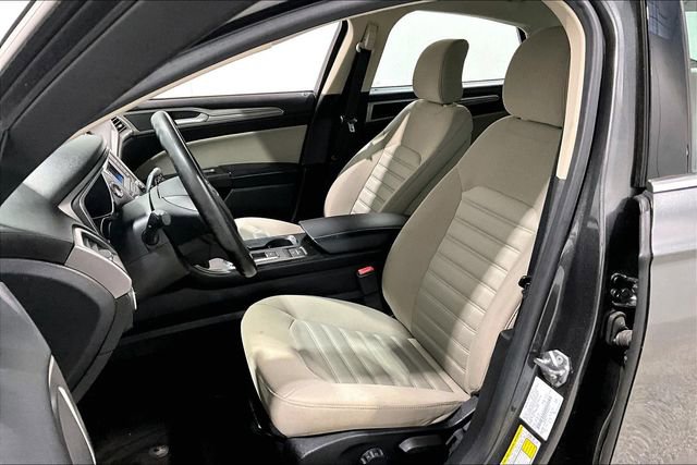 Used 2017 Ford Fusion S image 22