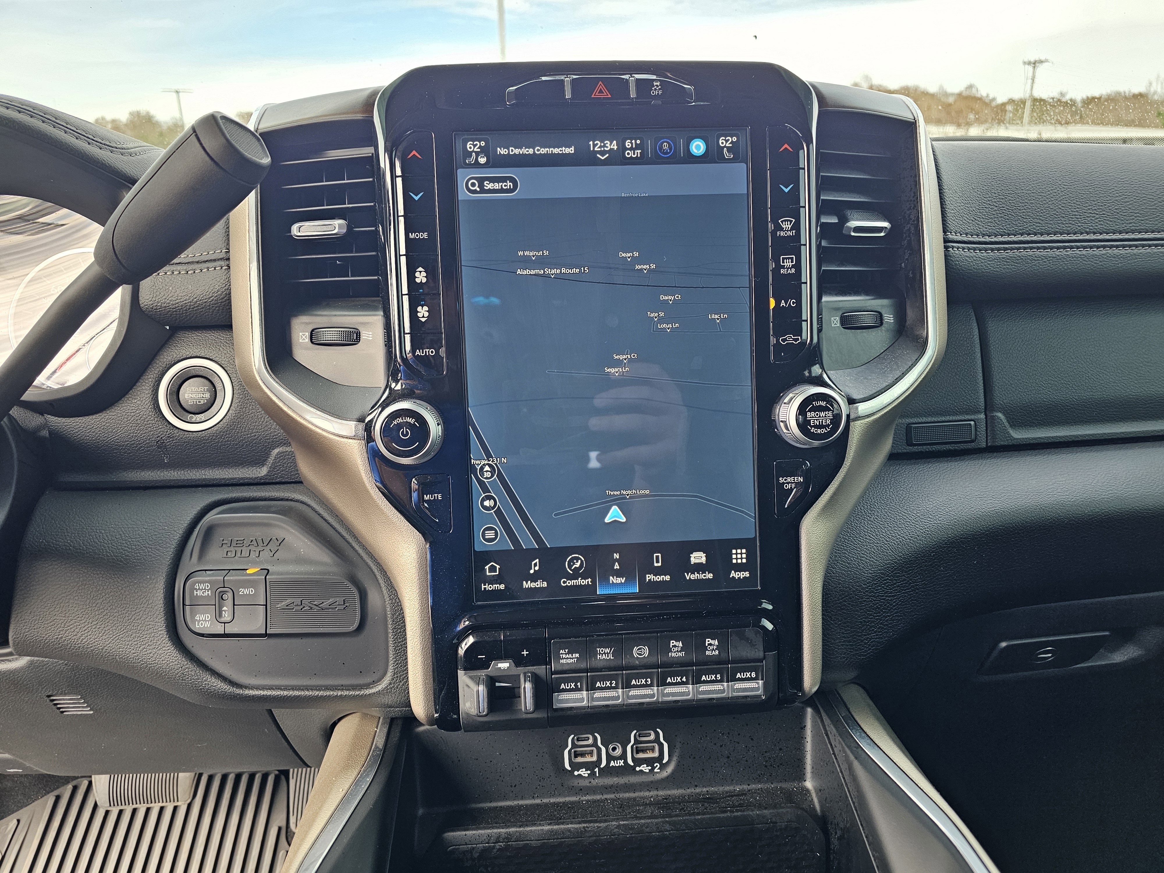 Used 2024 RAM 3500 Laramie w/ Towing Technology Group image 28