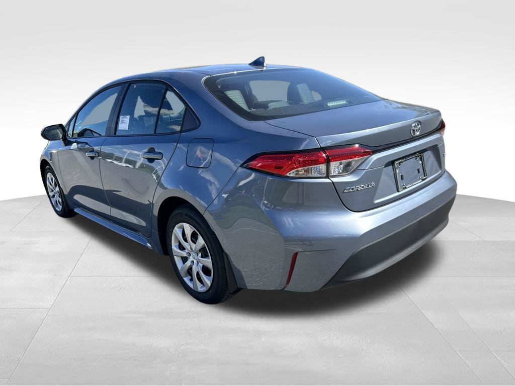 New 2027 Toyota Corolla LE FWD image 3