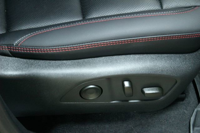 Certified 2025 Chevrolet Traverse RS w/ LPO, Floor Liner Package image 13