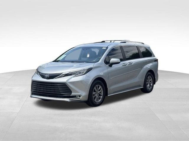 Used 2021 Toyota Sienna XLE FWD image 9