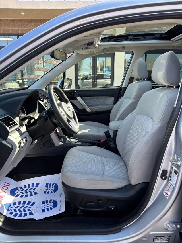 Used 2017 Subaru Forester 2.5i Premium AWD/4WD image 8