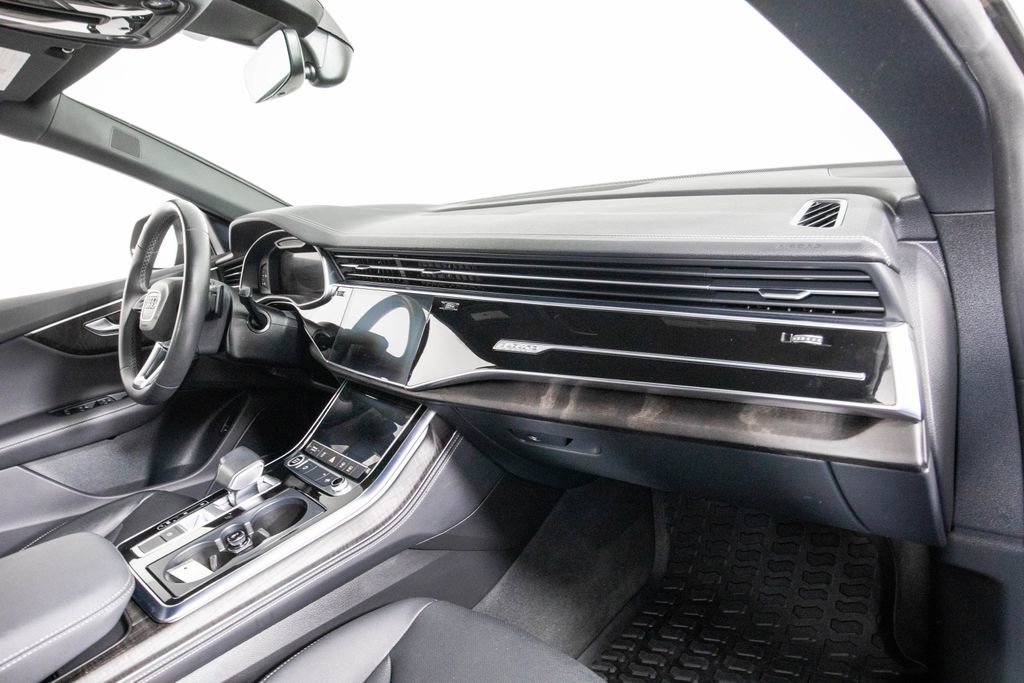 Used 2023 Audi Q8 Premium Plus AWD/4WD image 17