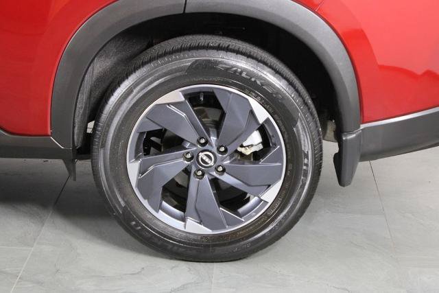 Certified 2024 Nissan Rogue SV FWD image 15
