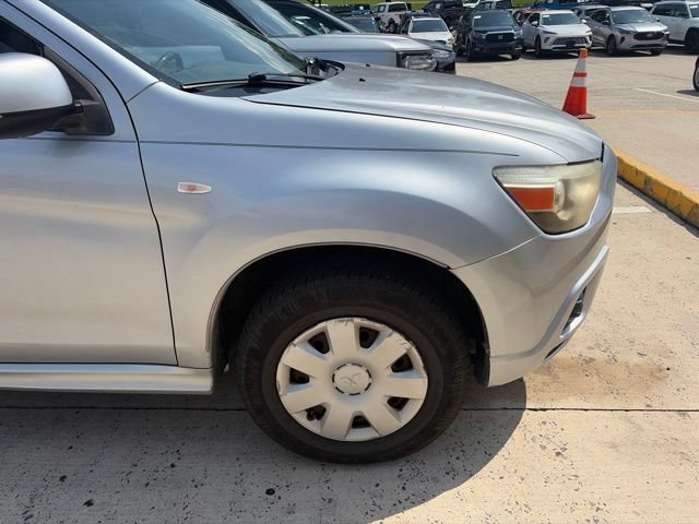 Used 2011 Mitsubishi Outlander Sport ES FWD image 23