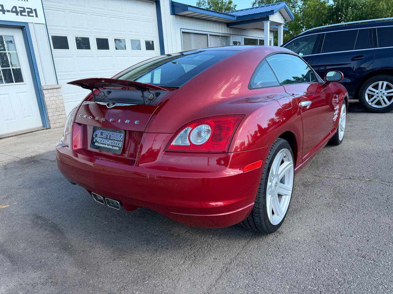 Used 2005 Chrysler Crossfire Limited RWD image 3