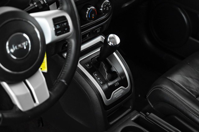 Used 2017 Jeep Compass High Altitude image 18