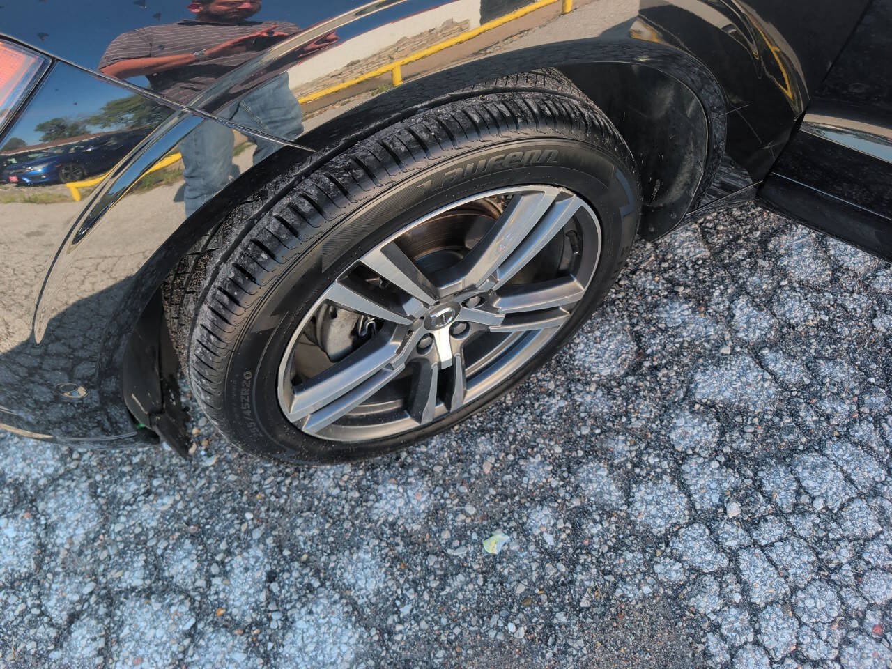 Used 2019 Volvo XC60 T5 Momentum w/ Premium Package AWD/4WD image 24