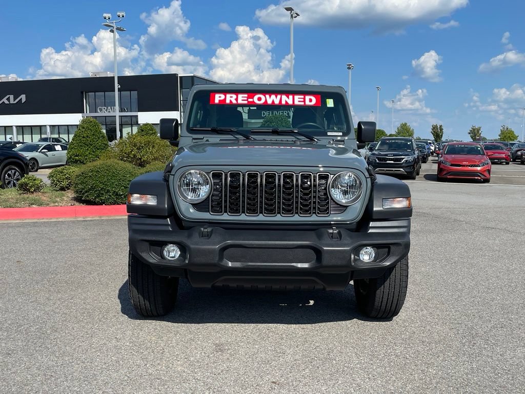 Used 2026 Jeep Wrangler Sport AWD/4WD image 2