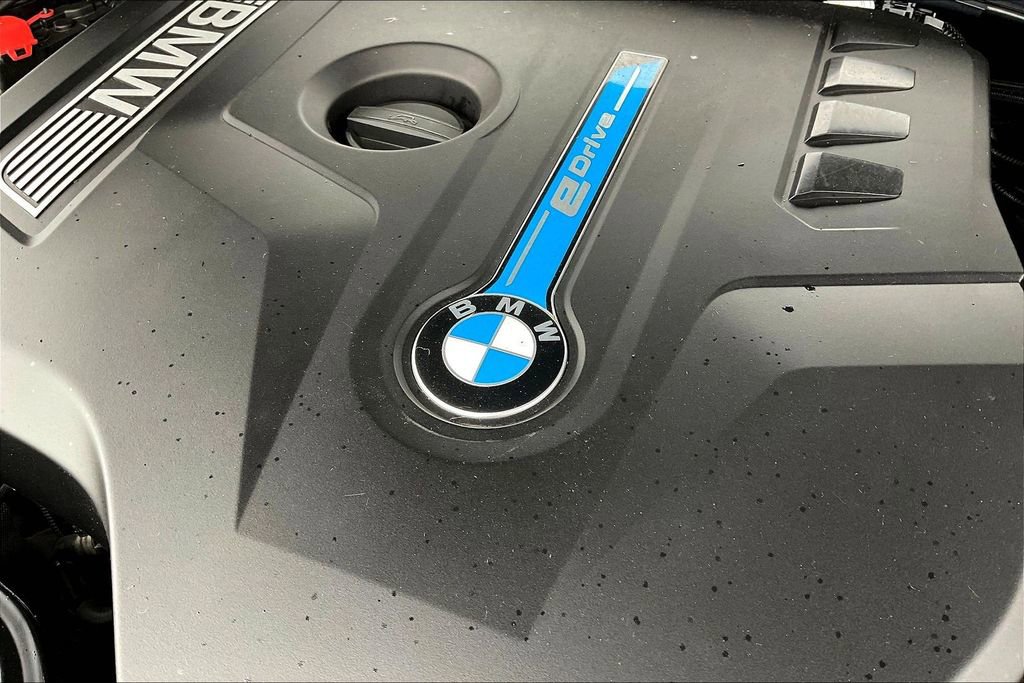 Used 2019 BMW 530e xDrive w/ Convenience Package image 31