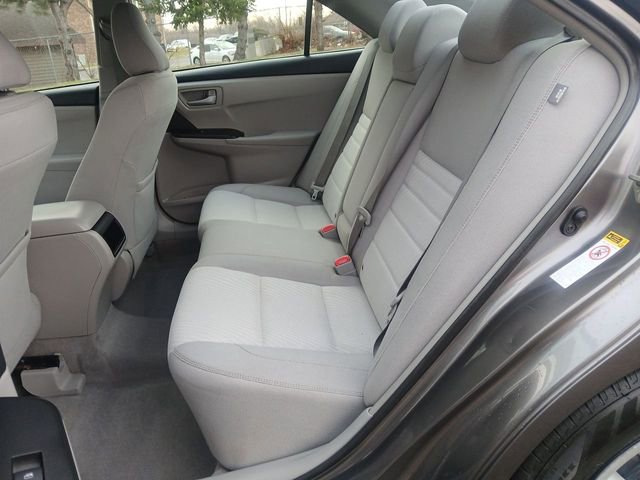 Used 2017 Toyota Camry LE image 21