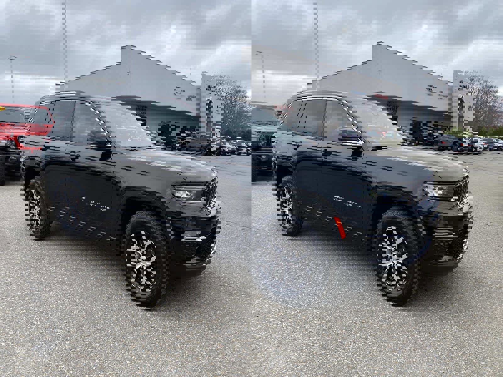 Used 2023 Jeep Grand Cherokee Limited