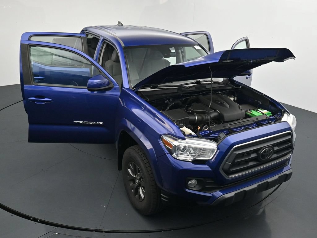 Used 2022 Toyota Tacoma SR5 AWD/4WD image 25