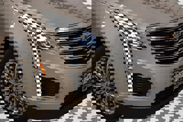 Used 2018 Cadillac XT5 Premium Luxury image 29