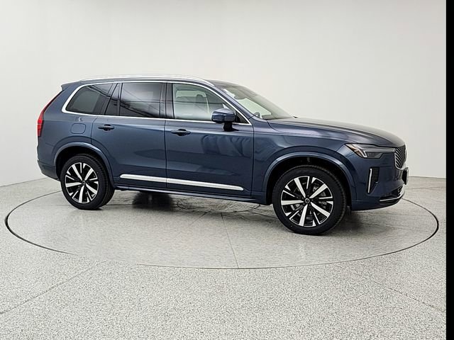 New 2026 Volvo XC90 B5 Core image 3
