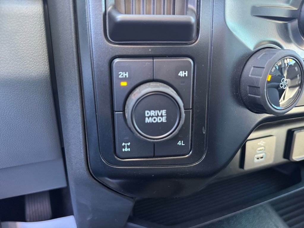 New 2025 Ford F250 XL w/ XL Off-Road Package image 37