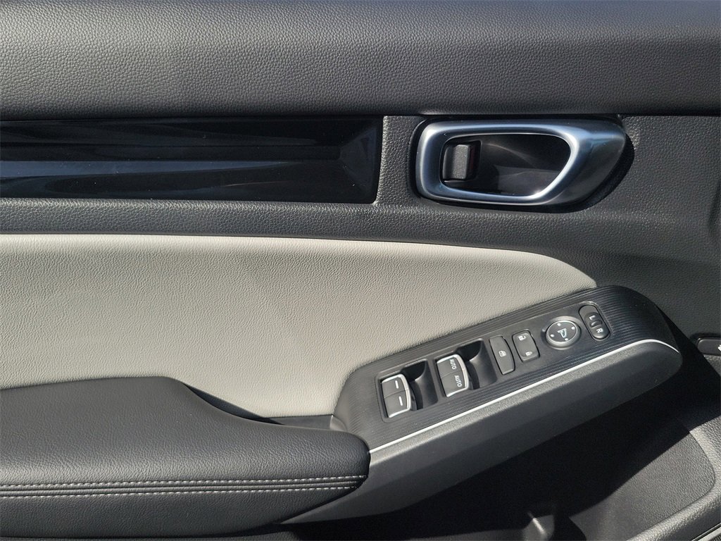 Used 2025 Honda Civic Sport Touring image 18