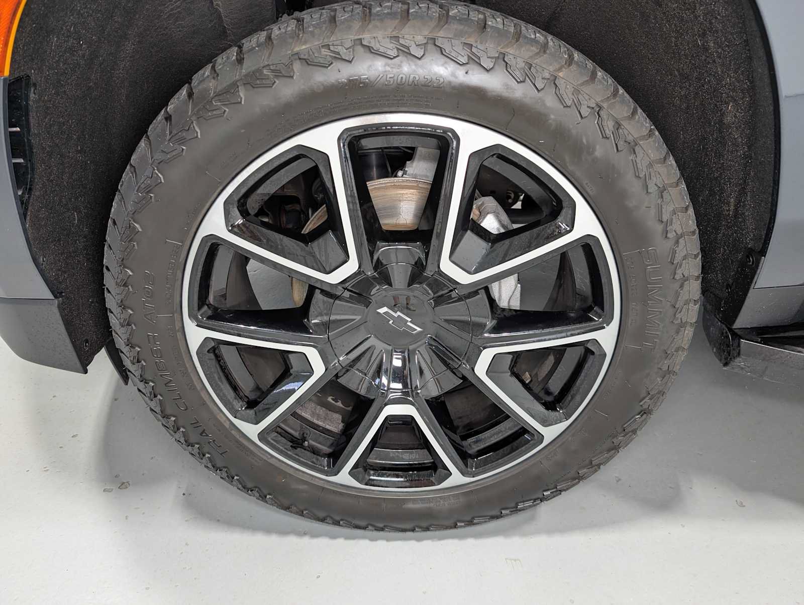 Certified 2021 Chevrolet Tahoe RST w/ Luxury Package AWD/4WD image 3