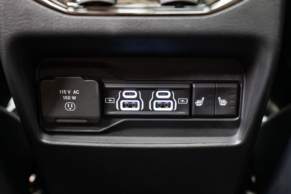 New 2025 Jeep Grand Cherokee Limited w/ Trailer Tow Package image 9