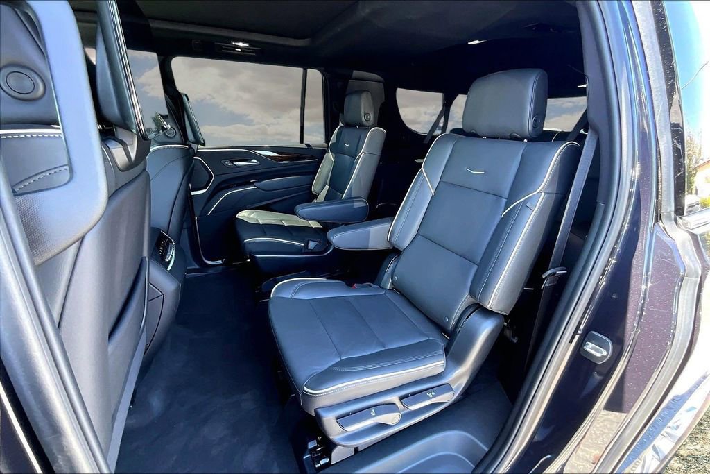 Used 2024 Cadillac Escalade ESV Premium Luxury w/ Performance Package RWD image 22